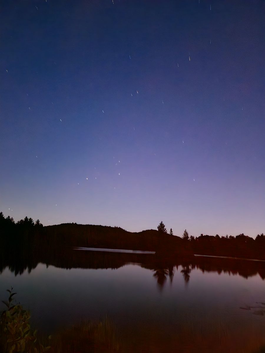 Photo de Very Quiet site on lake front