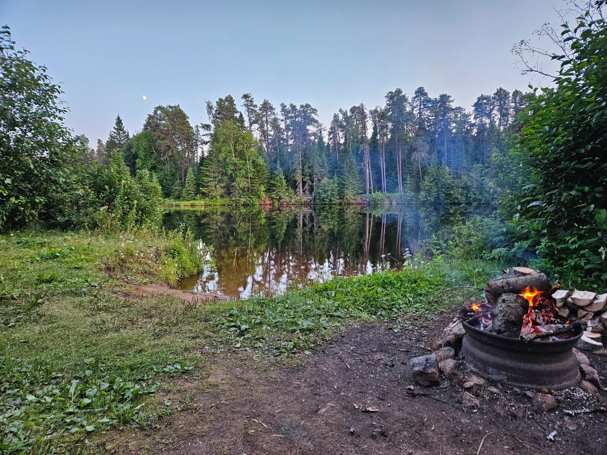 Photo of Quiet site on lake